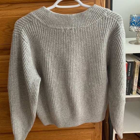 Grey H&M Sweater - Picture 2 of 6